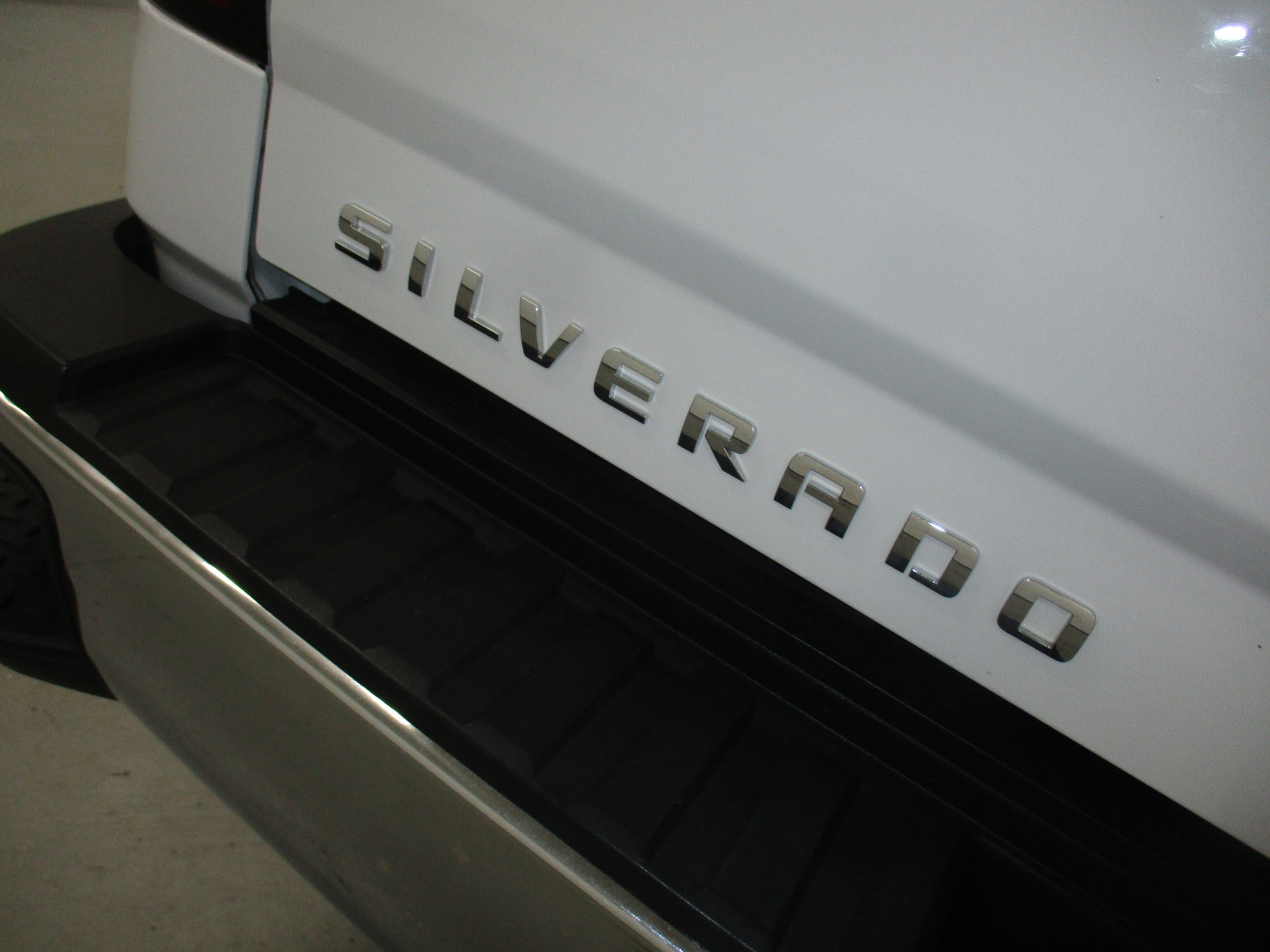 Used 2015 Chevrolet Silverado 2500 W/T AWD/4WD image 8