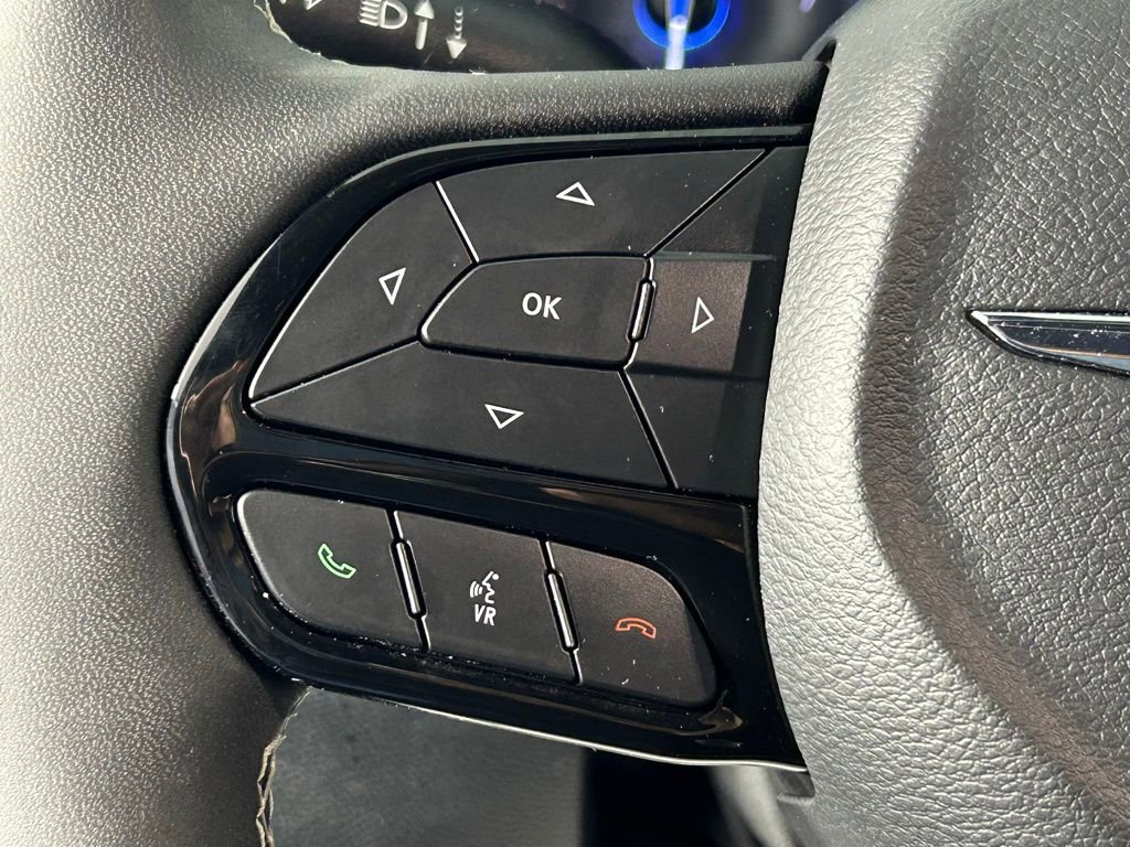 Used 2024 Chrysler Pacifica Limited w/ S Appearance Package FWD image 27