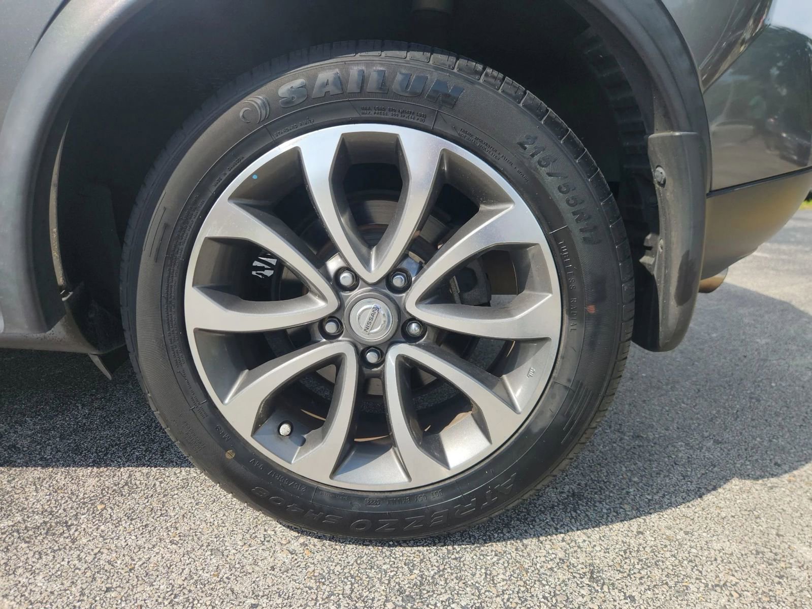 Used 2014 Nissan Juke SL w/ Sport Package FWD image 22