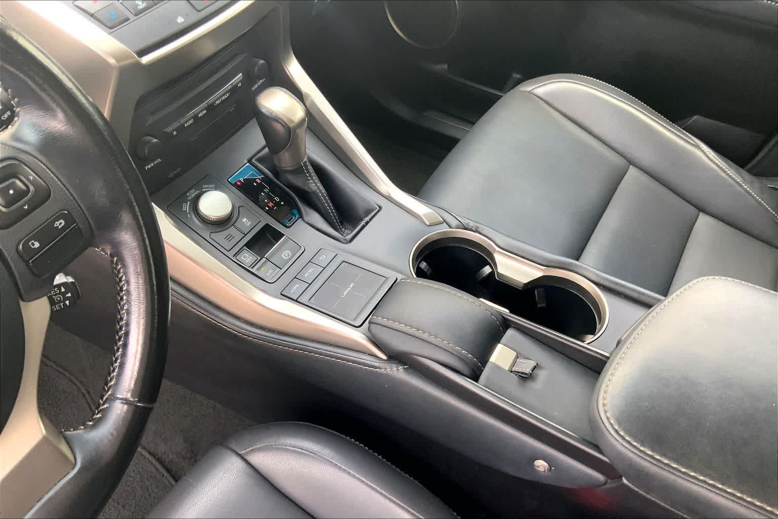Used 2016 Lexus NX 200t FWD image 16