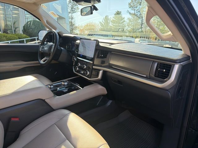 Used 2024 Ford Expedition Max XLT AWD/4WD image 10