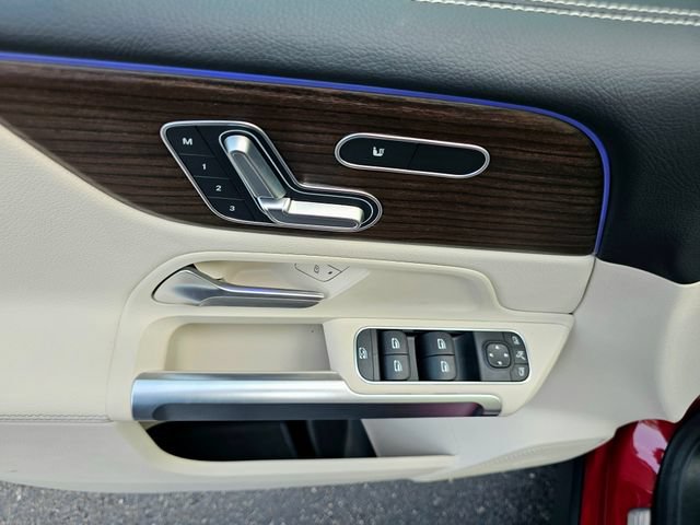 New 2026 Mercedes-Benz GLB 250 4MATIC image 21
