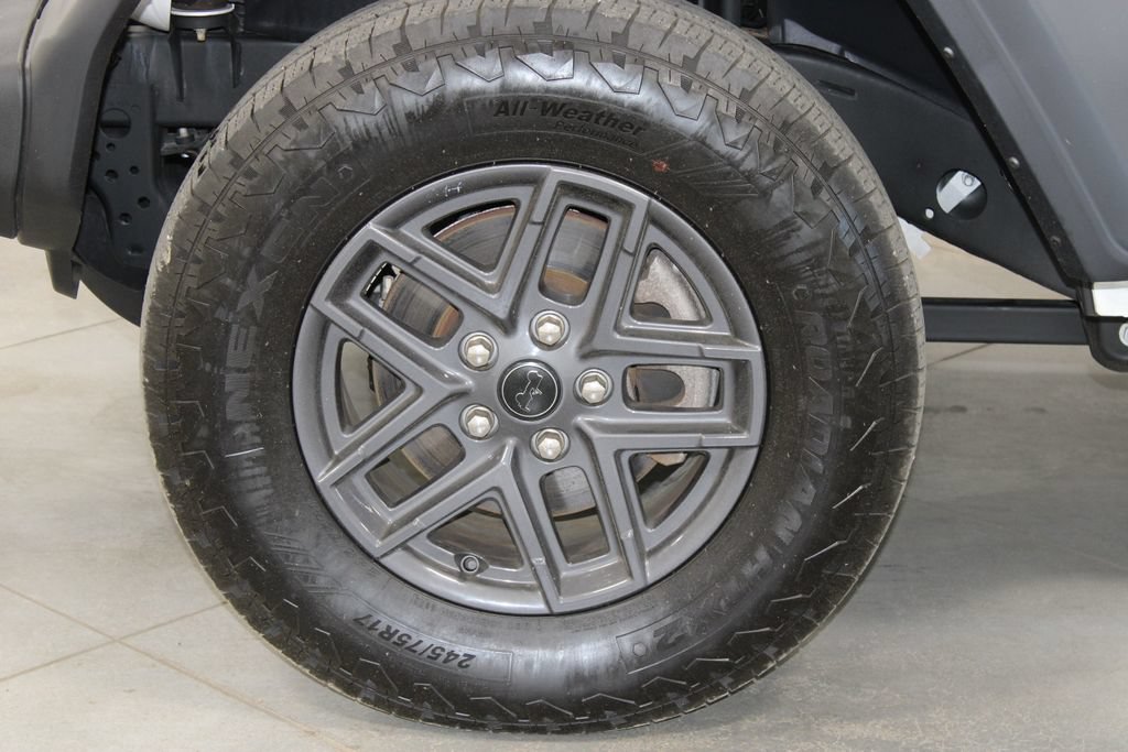 Used 2024 Jeep Wrangler Sport AWD/4WD image 18