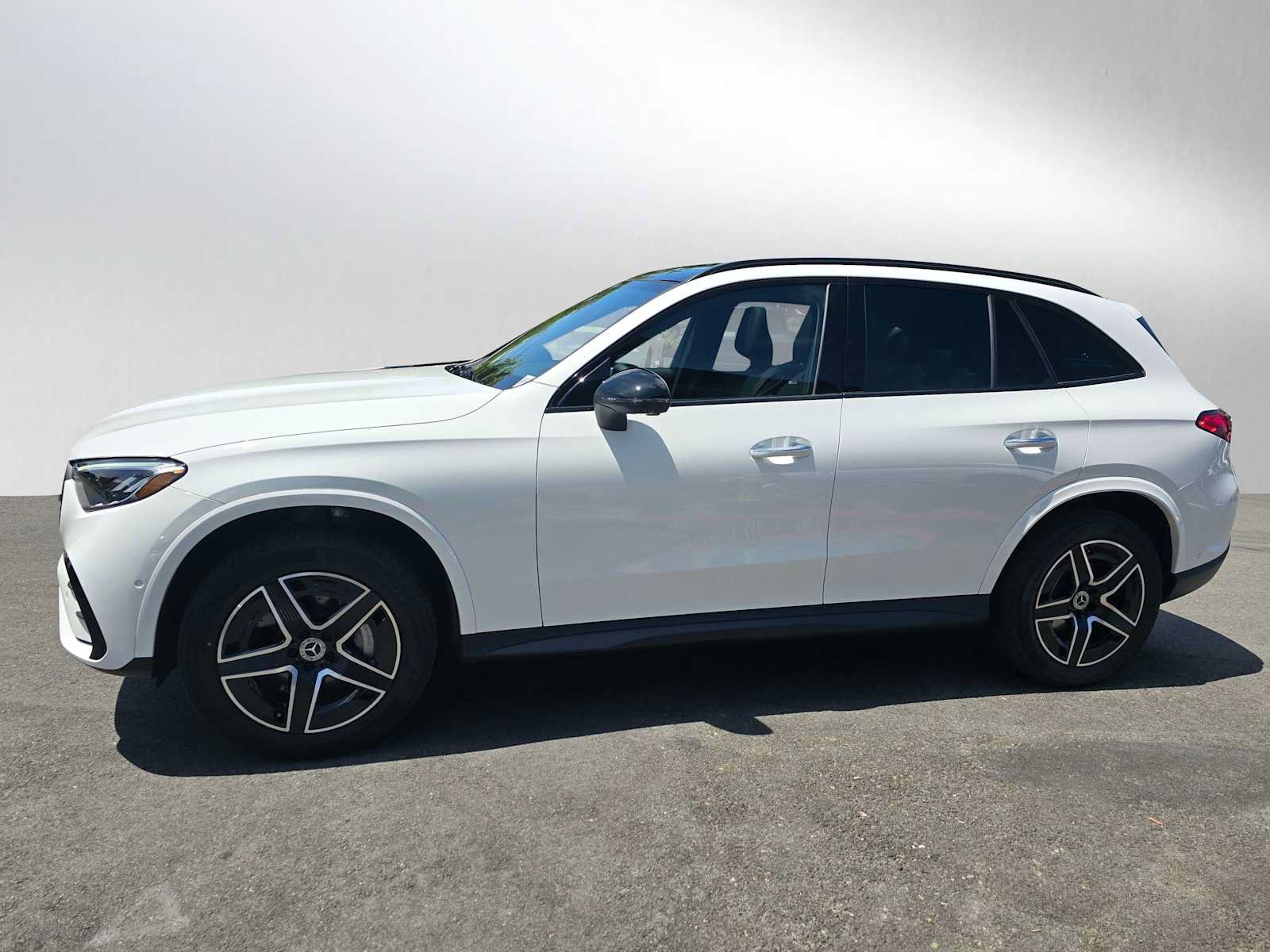 Certified 2026 Mercedes-Benz GLC 300 4MATIC image 6