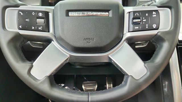 Used 2024 Land Rover Discovery Dynamic SE AWD/4WD image 42