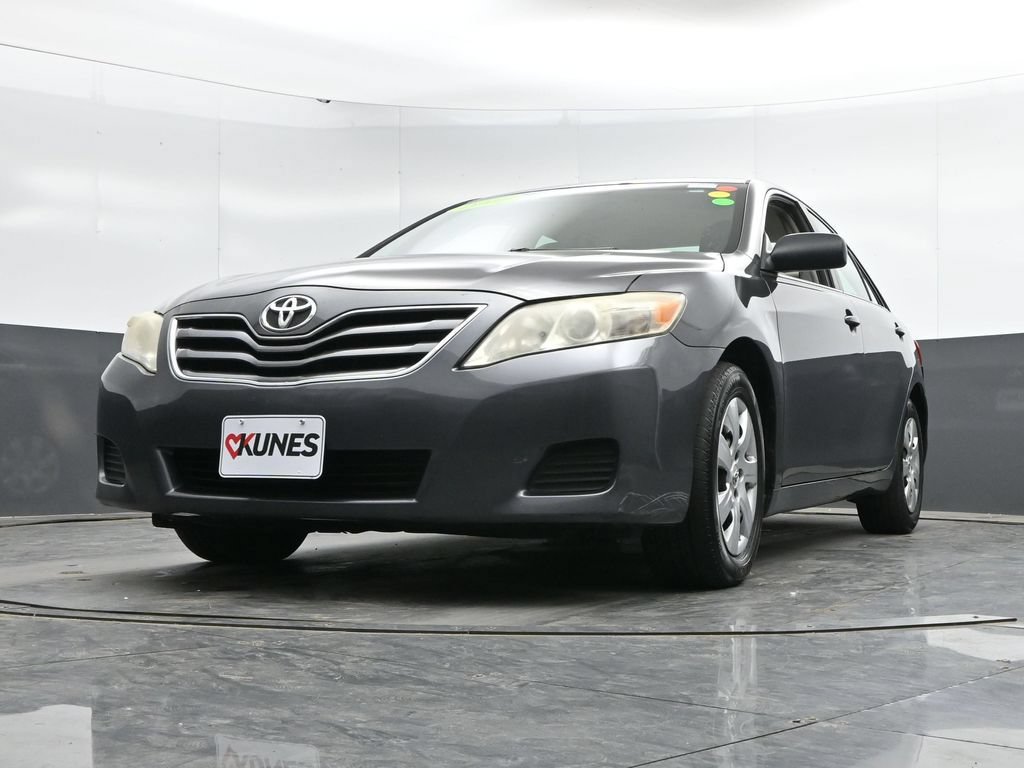 Used 2010 Toyota Camry LE FWD image 37
