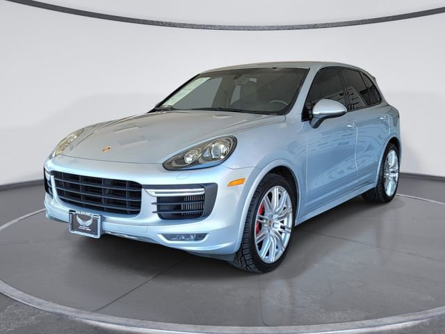 Used 2016 Porsche Cayenne GTS AWD/4WD image 4