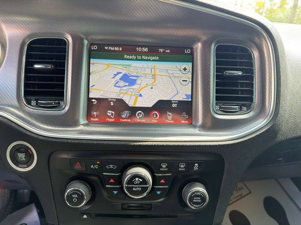 Used 2014 Dodge Charger R/T RWD image 17