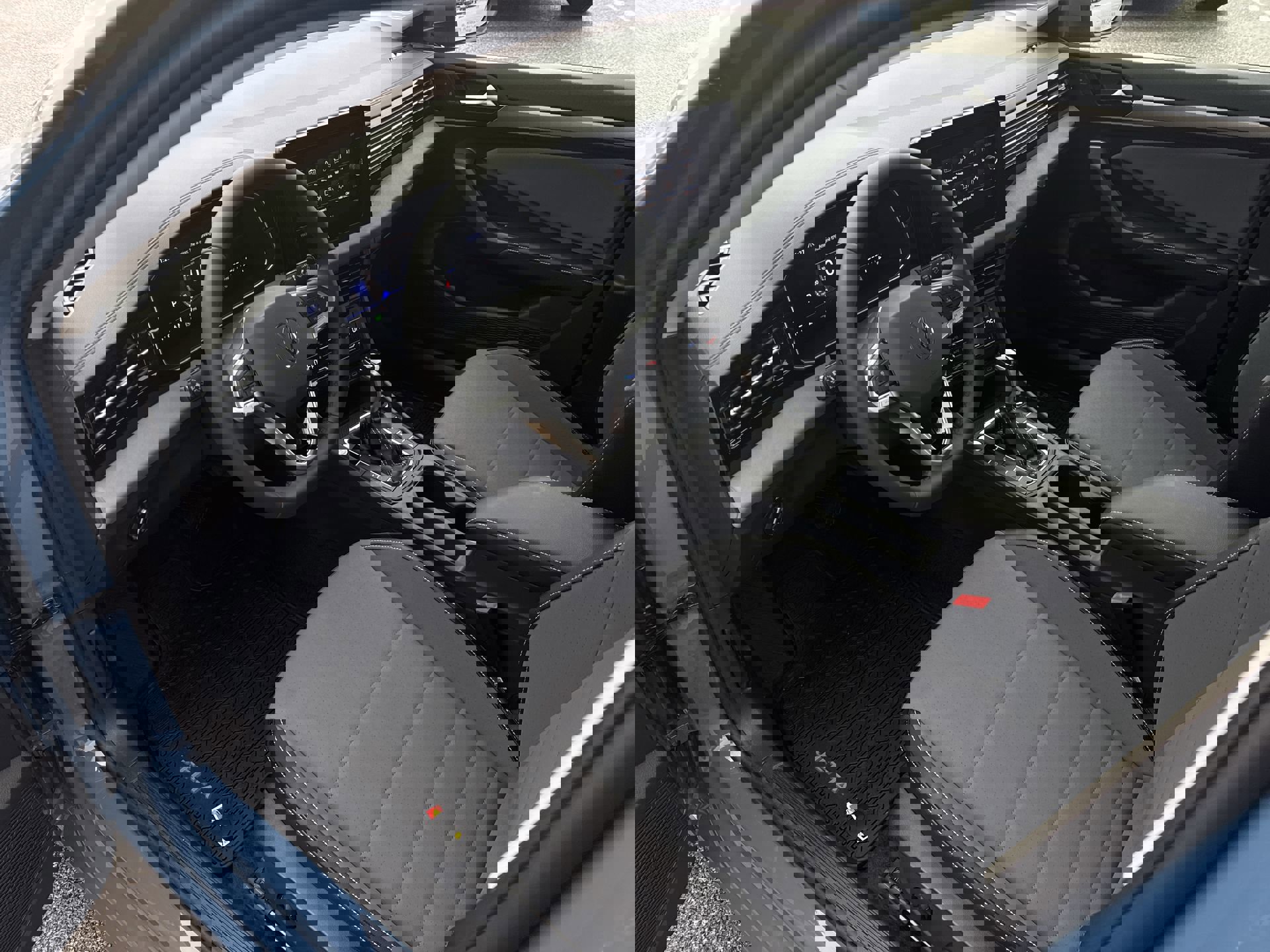 New 2026 Volkswagen Jetta SE image 10