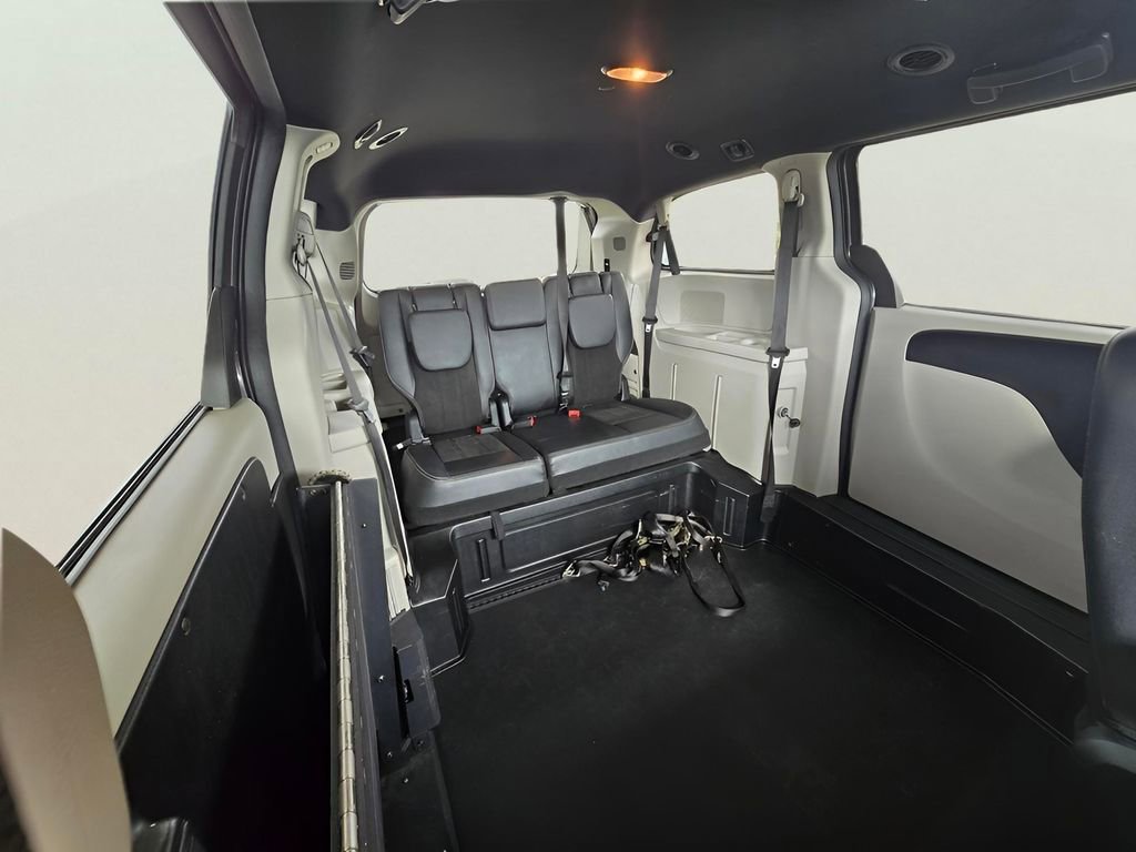 Used 2020 Dodge Grand Caravan SXT FWD image 62