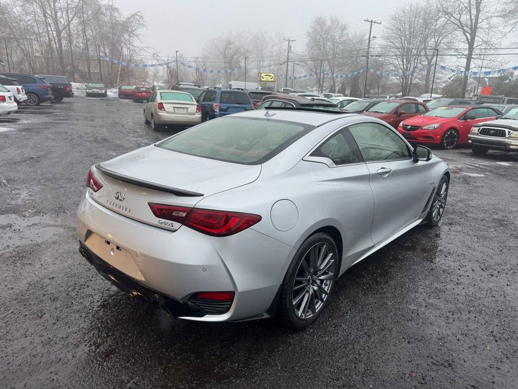 Used 2017 INFINITI Q60 Red Sport 400 image 10
