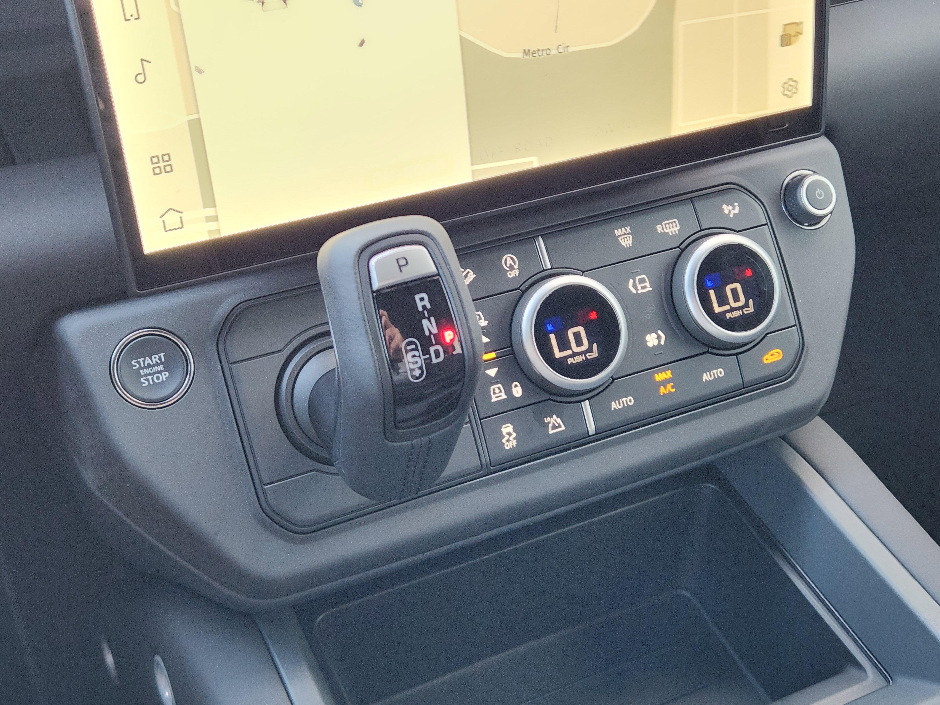 New 2026 Land Rover Defender 110 S image 18