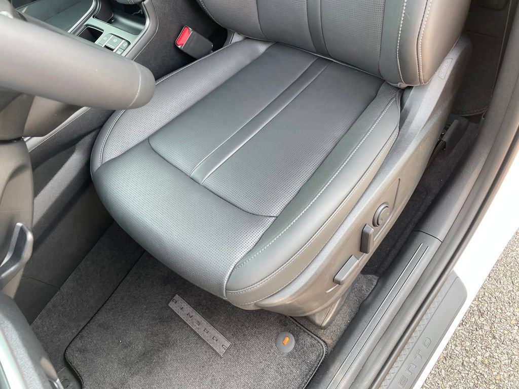 New 2026 Kia Sorento S w/ S Panoramic Sunroof Package FWD image 24