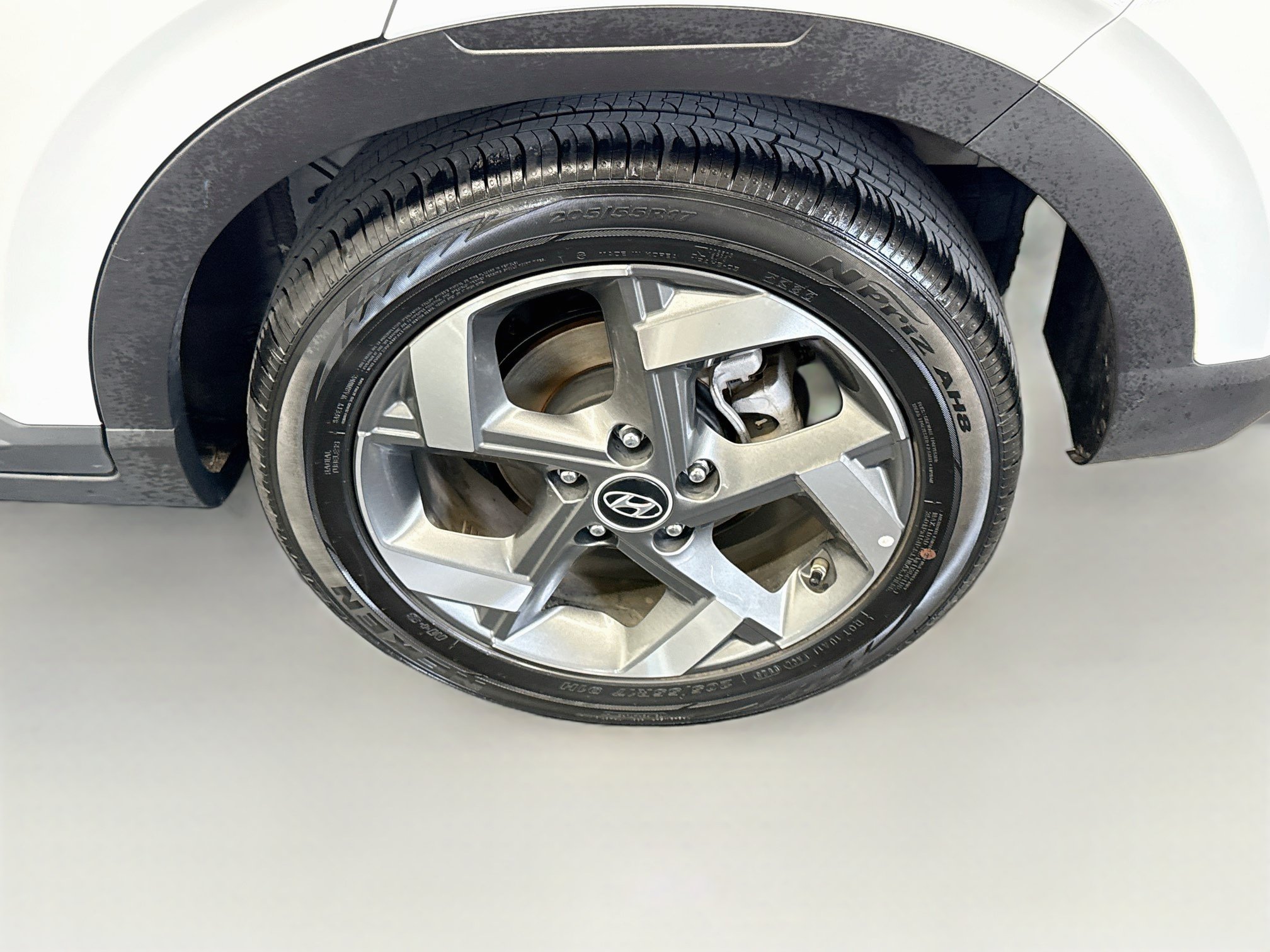 Used 2025 Hyundai Venue SEL FWD image 11