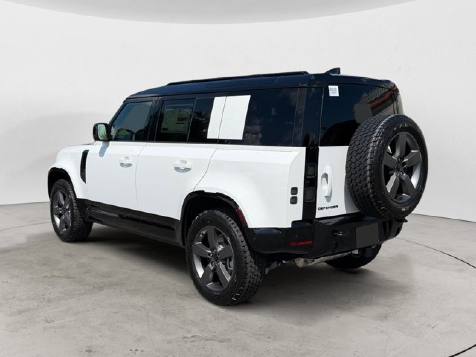 New 2026 Land Rover Defender 110 X-Dynamic SE AWD/4WD image 6