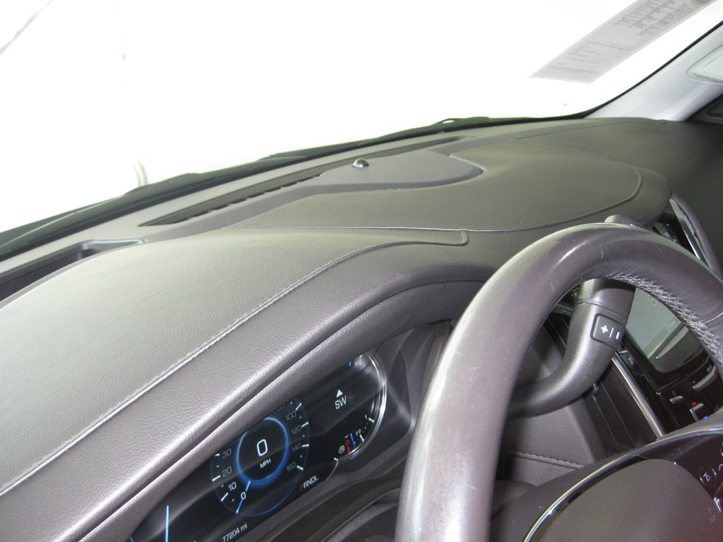 Used 2019 Cadillac Escalade Premium Luxury w/ Escalade Sport Edition image 23