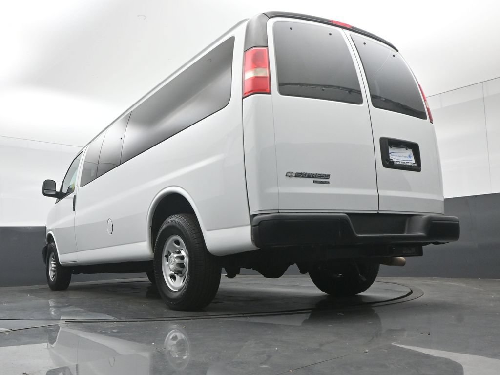 Used 2014 Chevrolet Express 3500 LS RWD image 56