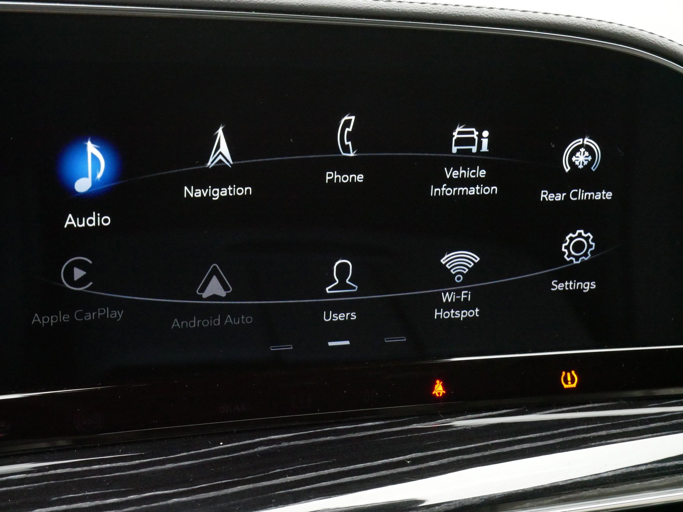 Used 2022 Cadillac Escalade ESV Sport w/ Touring Package image 29