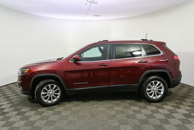 Used 2019 Jeep Cherokee Latitude w/ Cold Weather Group image 6