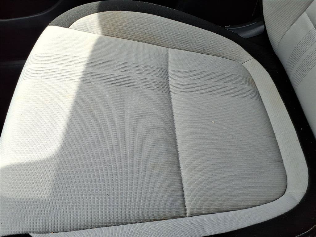 Used 2024 Hyundai Venue SEL FWD image 25