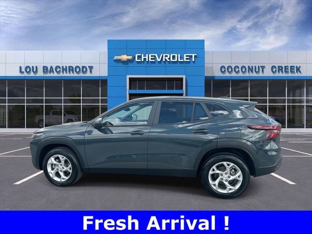 Used 2026 Chevrolet Trax LS w/ LS Convenience Package image 5