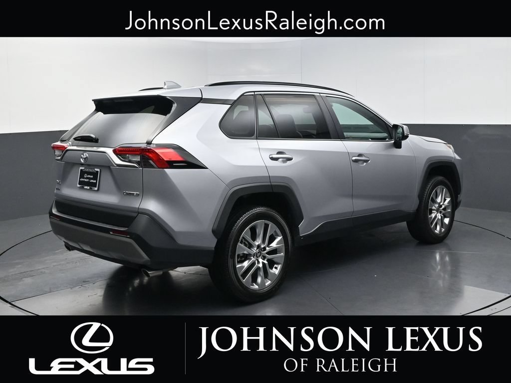 Used 2023 Toyota RAV4 Limited FWD image 9