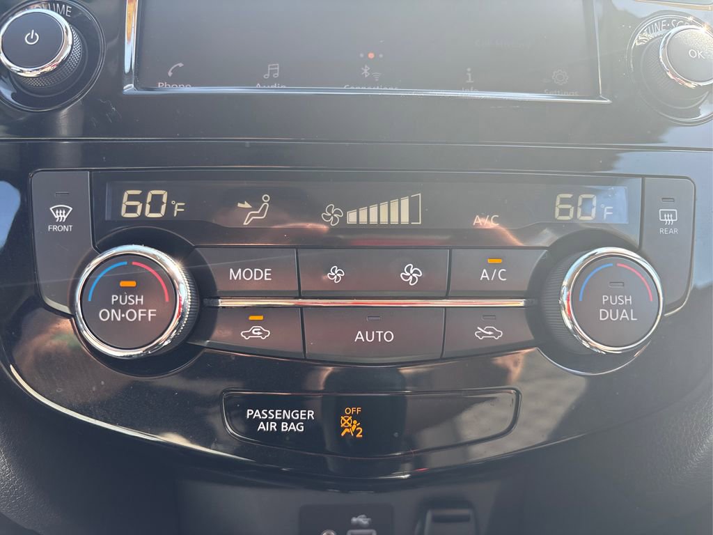 Used 2020 Nissan Rogue Sport SV image 30