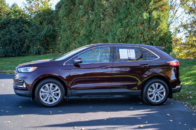 Used 2022 Ford Edge Titanium AWD/4WD image 8