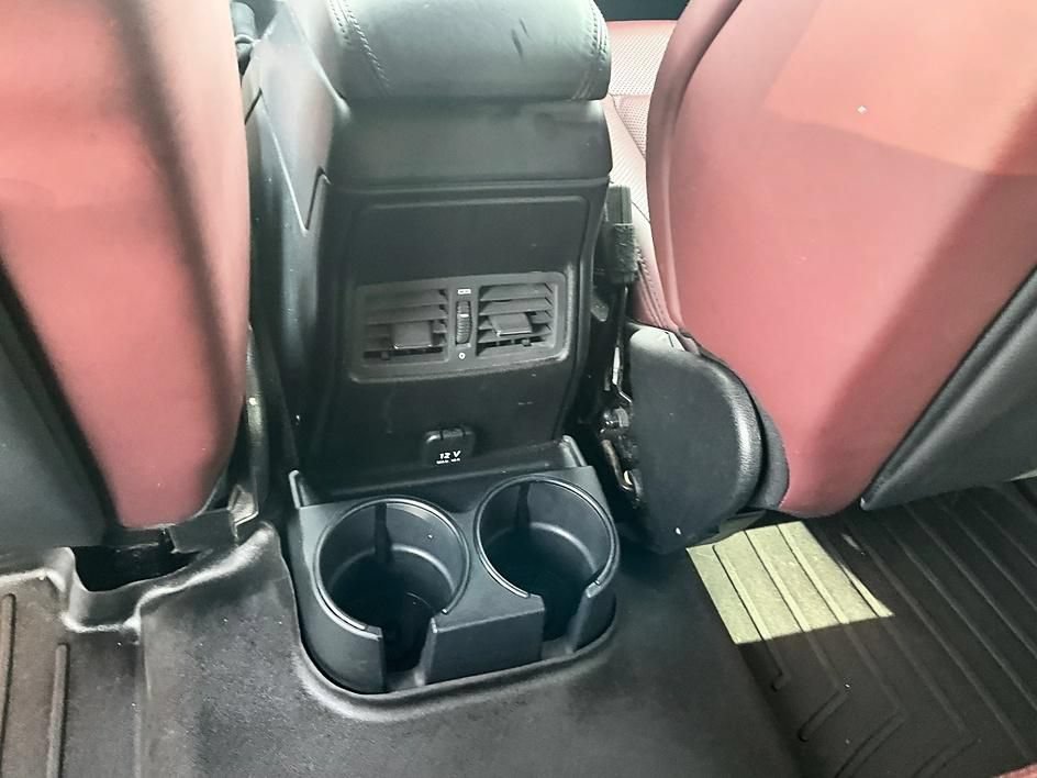 Used 2015 Mercedes-Benz G 63 AMG 4MATIC image 29