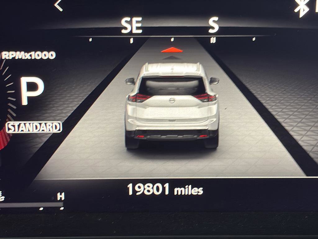 Used 2024 Nissan Rogue SL w/ SL Premium Package image 32