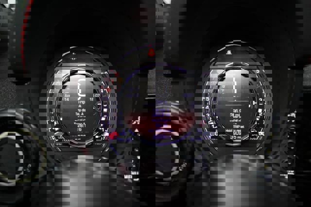 Used 2015 FIAT 500 Abarth w/ Beats Audio Package image 20