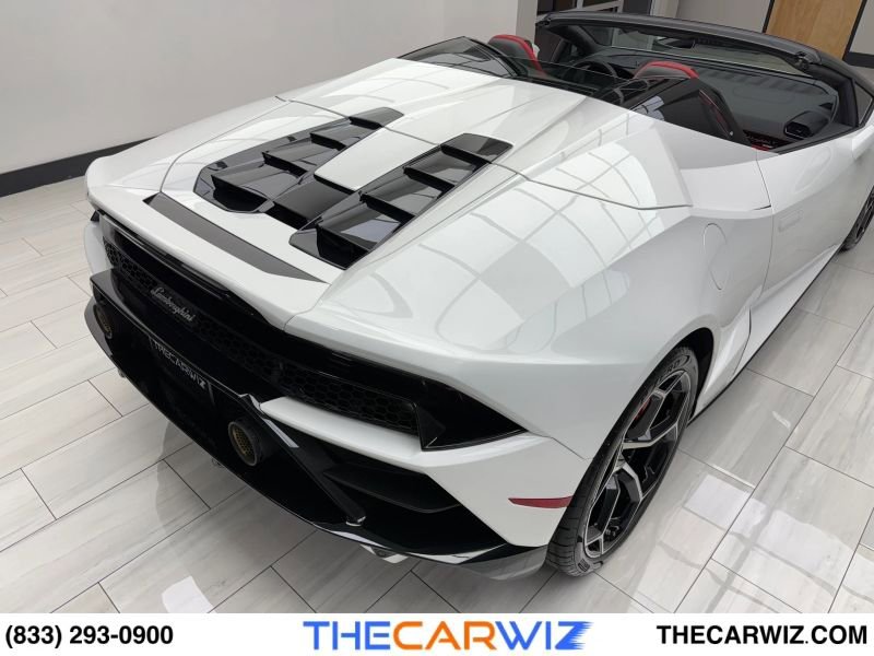 Used 2020 Lamborghini Huracan EVO image 22