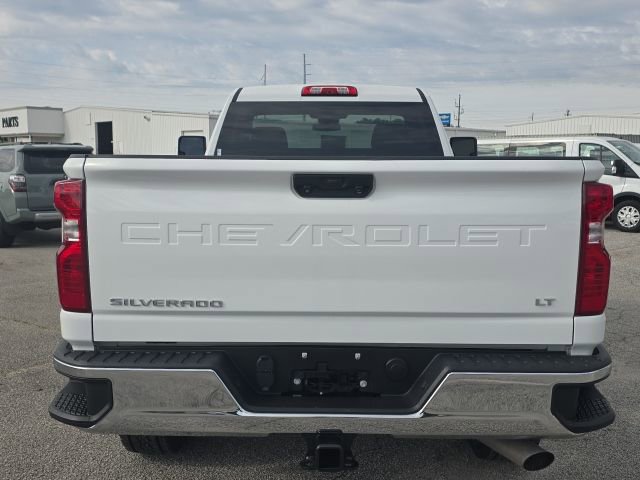 Used 2024 Chevrolet Silverado 3500 LT image 4