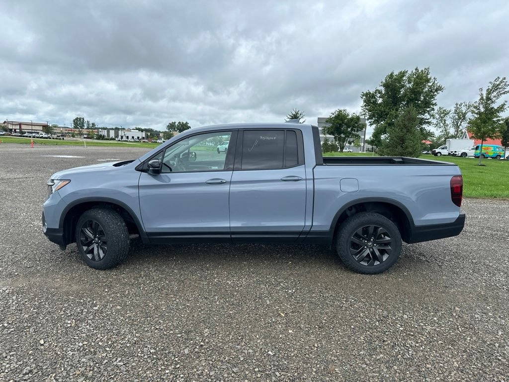 Used 2023 Honda Ridgeline Sport image 6