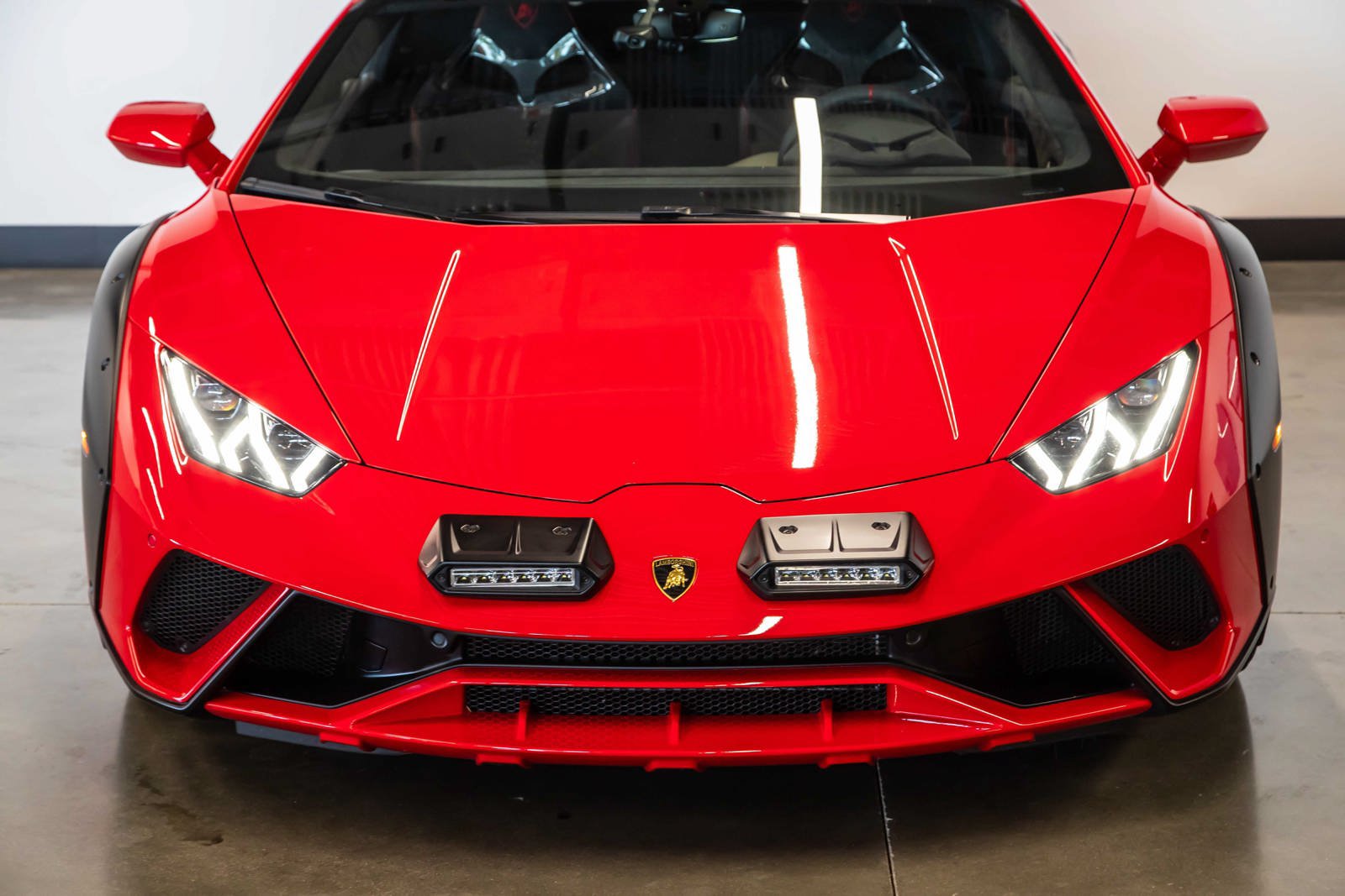 Used 2024 Lamborghini Huracan Sterrato AWD/4WD image 4