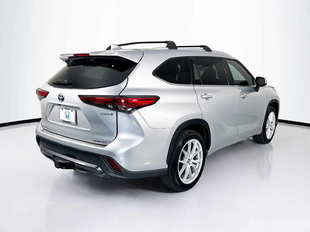 Used 2022 Toyota Highlander Limited FWD image 5