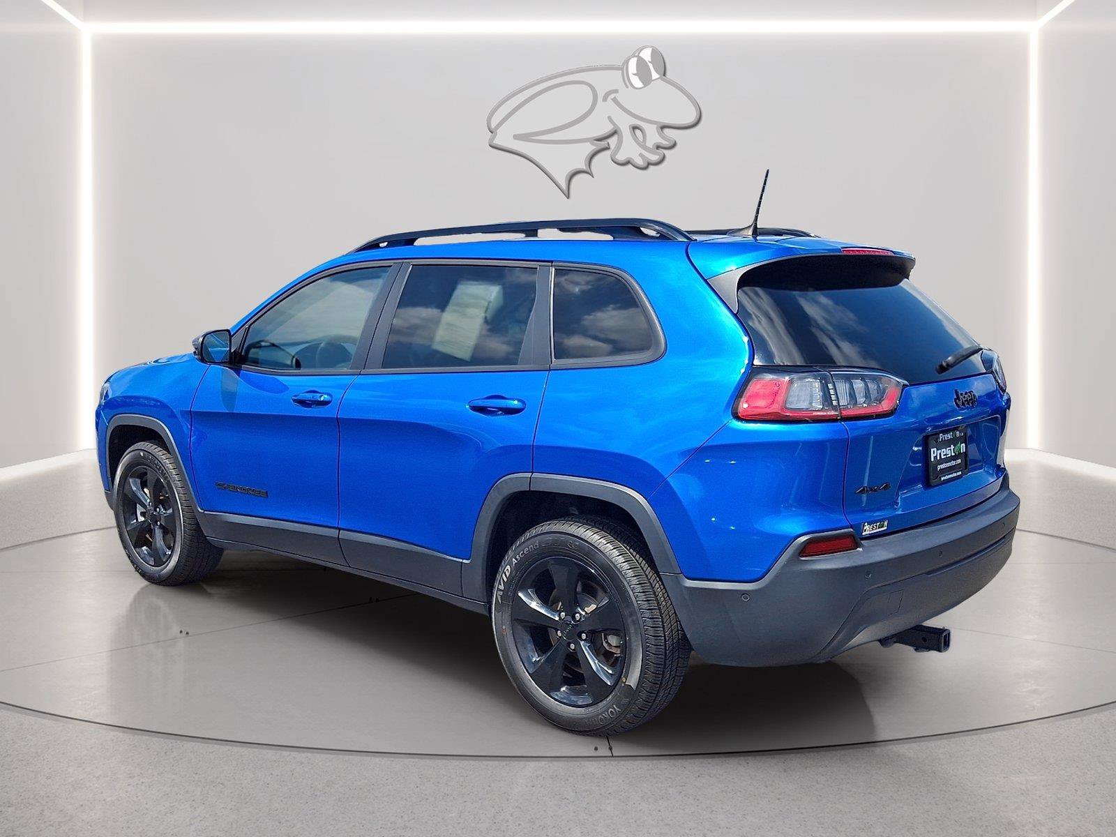 Used 2023 Jeep Cherokee Altitude Lux AWD/4WD image 3