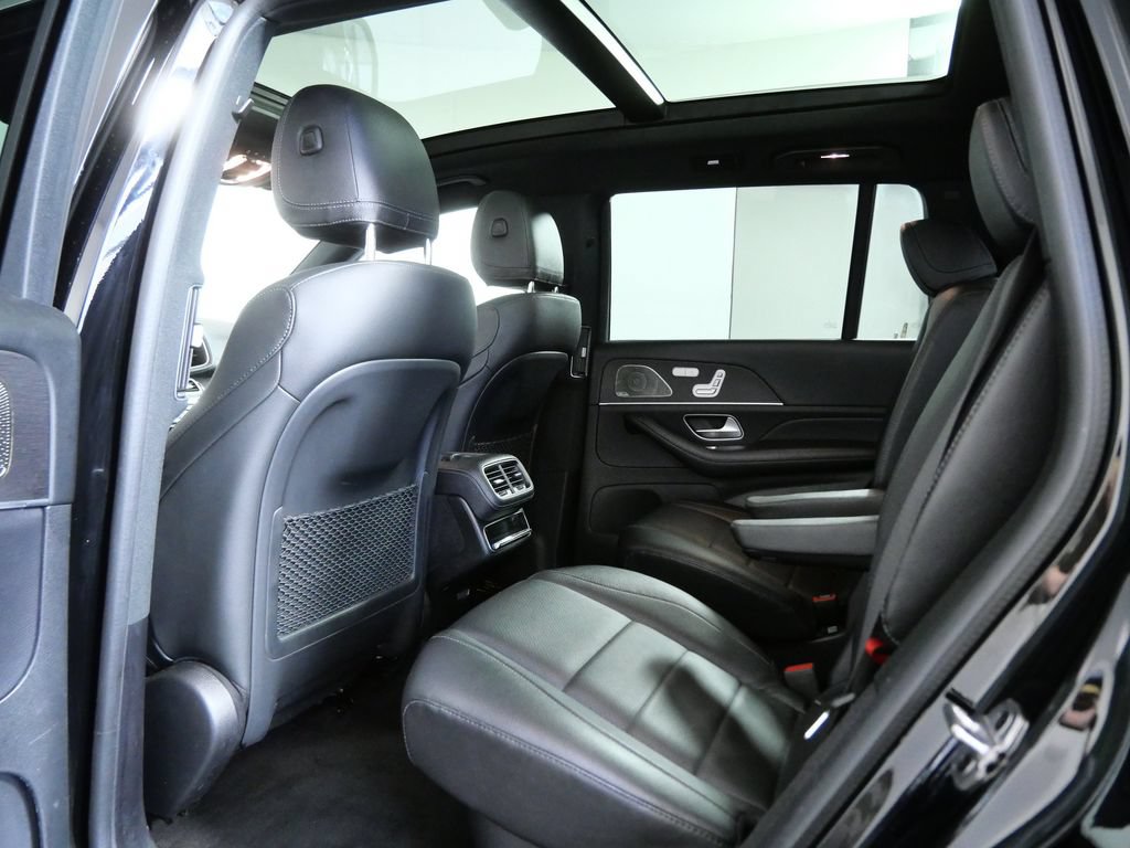 Used 2021 Mercedes-Benz GLS 450 4MATIC image 12