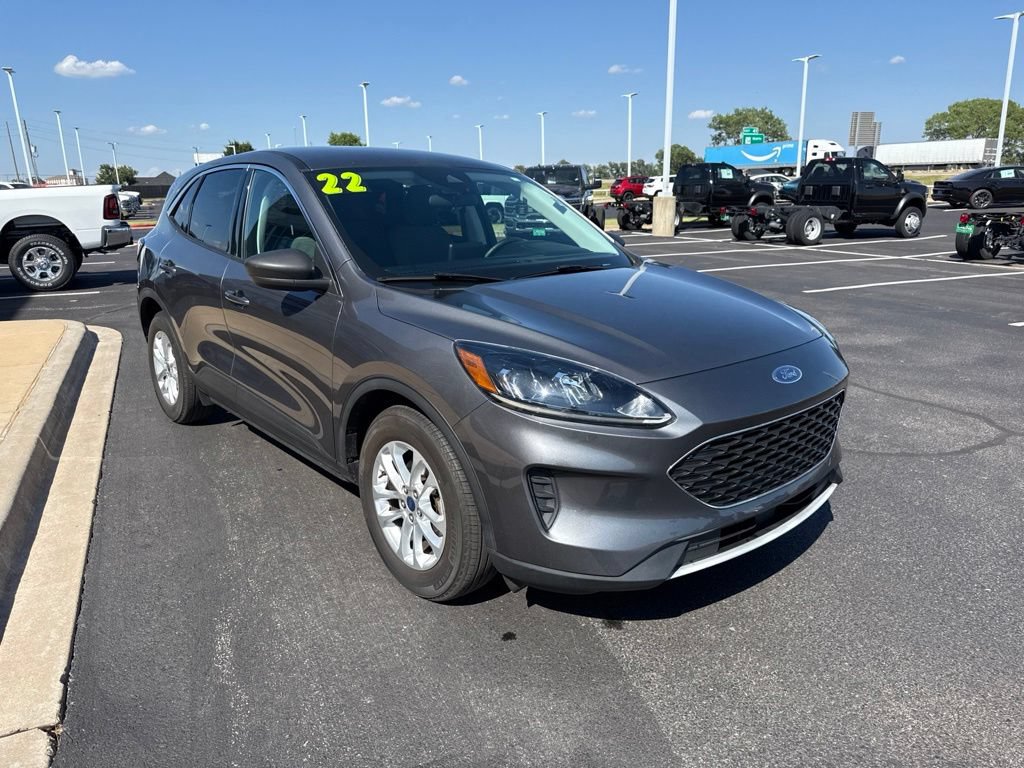 Used 2022 Ford Escape SE w/ Convenience Package FWD image 8