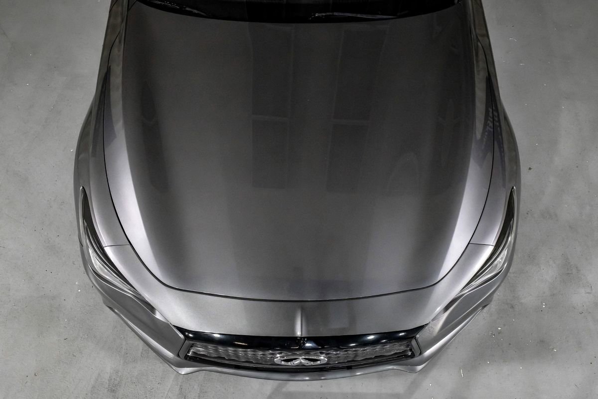 Used 2018 INFINITI Q60 Red Sport 400 w/ Sensory Package 3.0T Sport RWD image 34