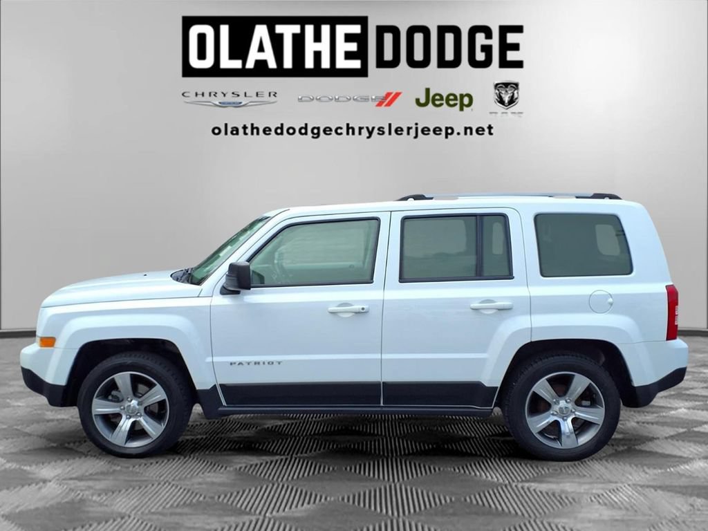 Used 2017 Jeep Patriot High Altitude FWD image 23