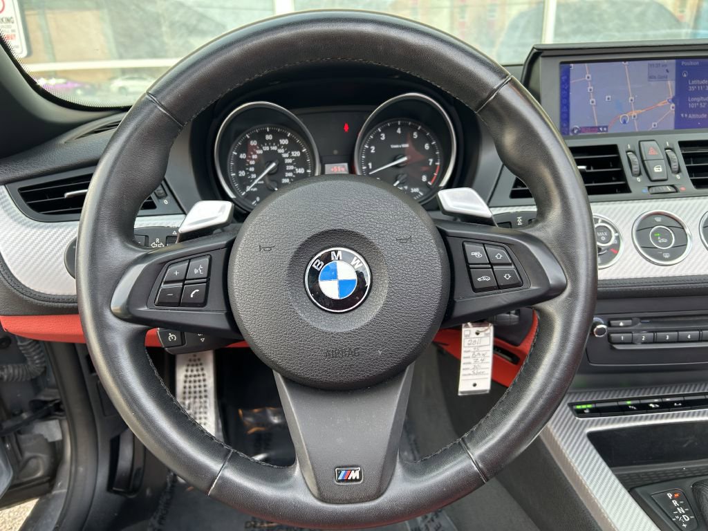 Used 2011 BMW Z4 sDrive30i w/ M Sport Pkg image 18