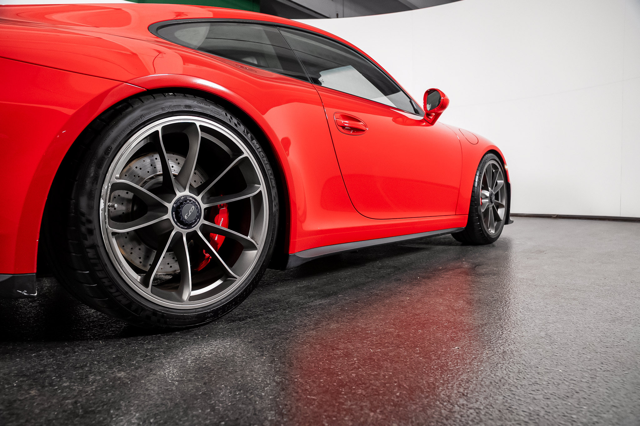 Used 2015 Porsche 911 GT3 RWD image 33