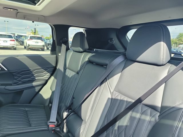 New 2026 Mitsubishi Outlander SEL FWD image 13