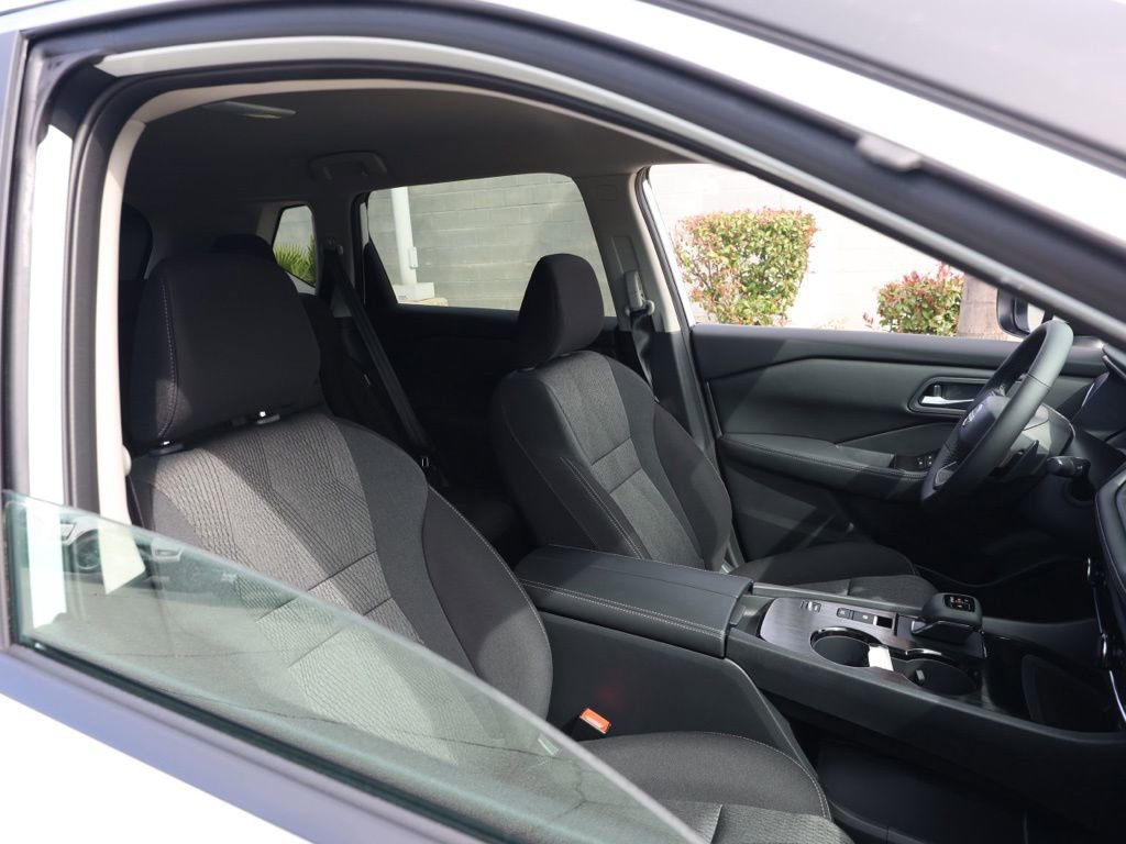 New 2026 Nissan Rogue SV image 21