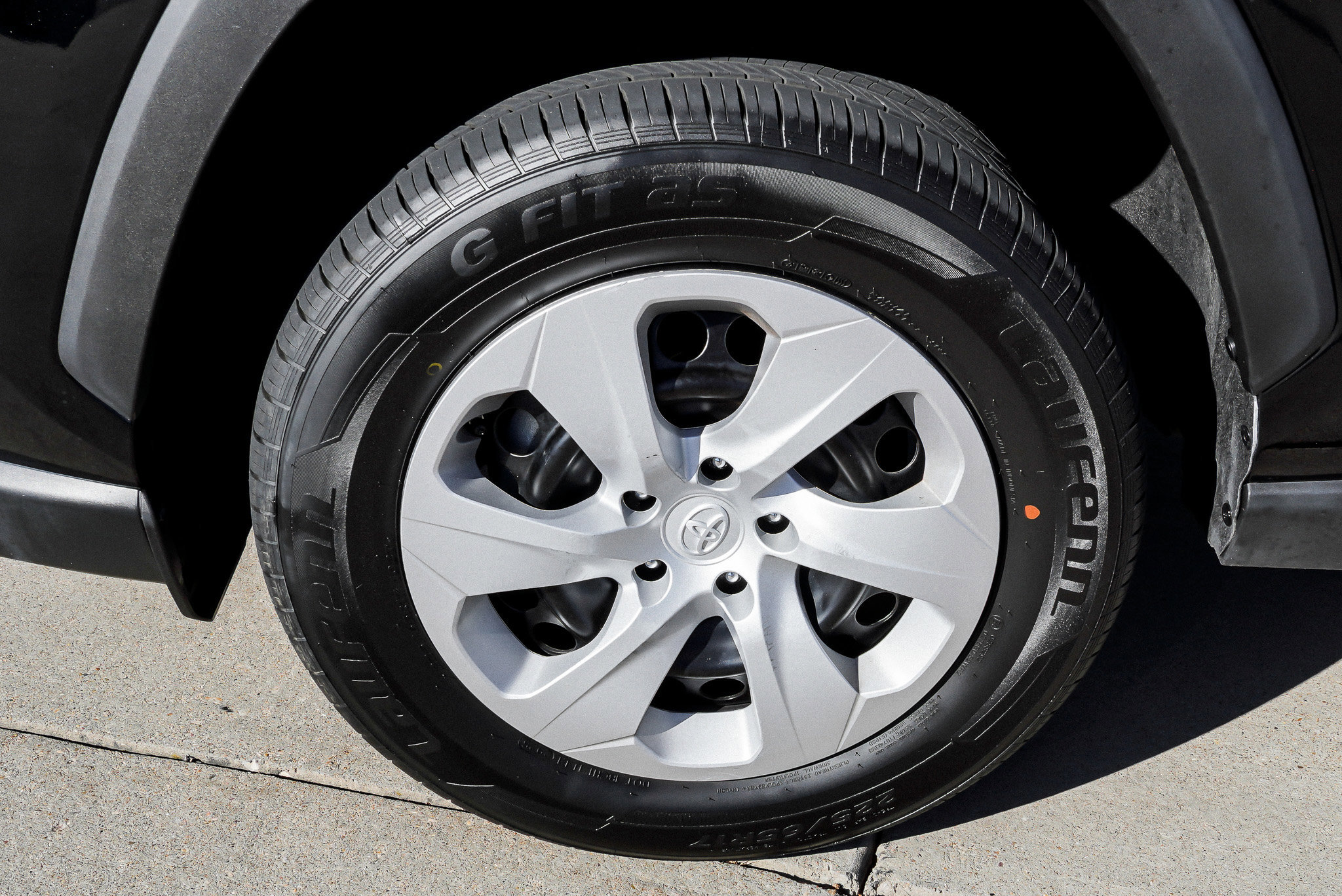 Certified 2024 Toyota RAV4 LE AWD/4WD image 12