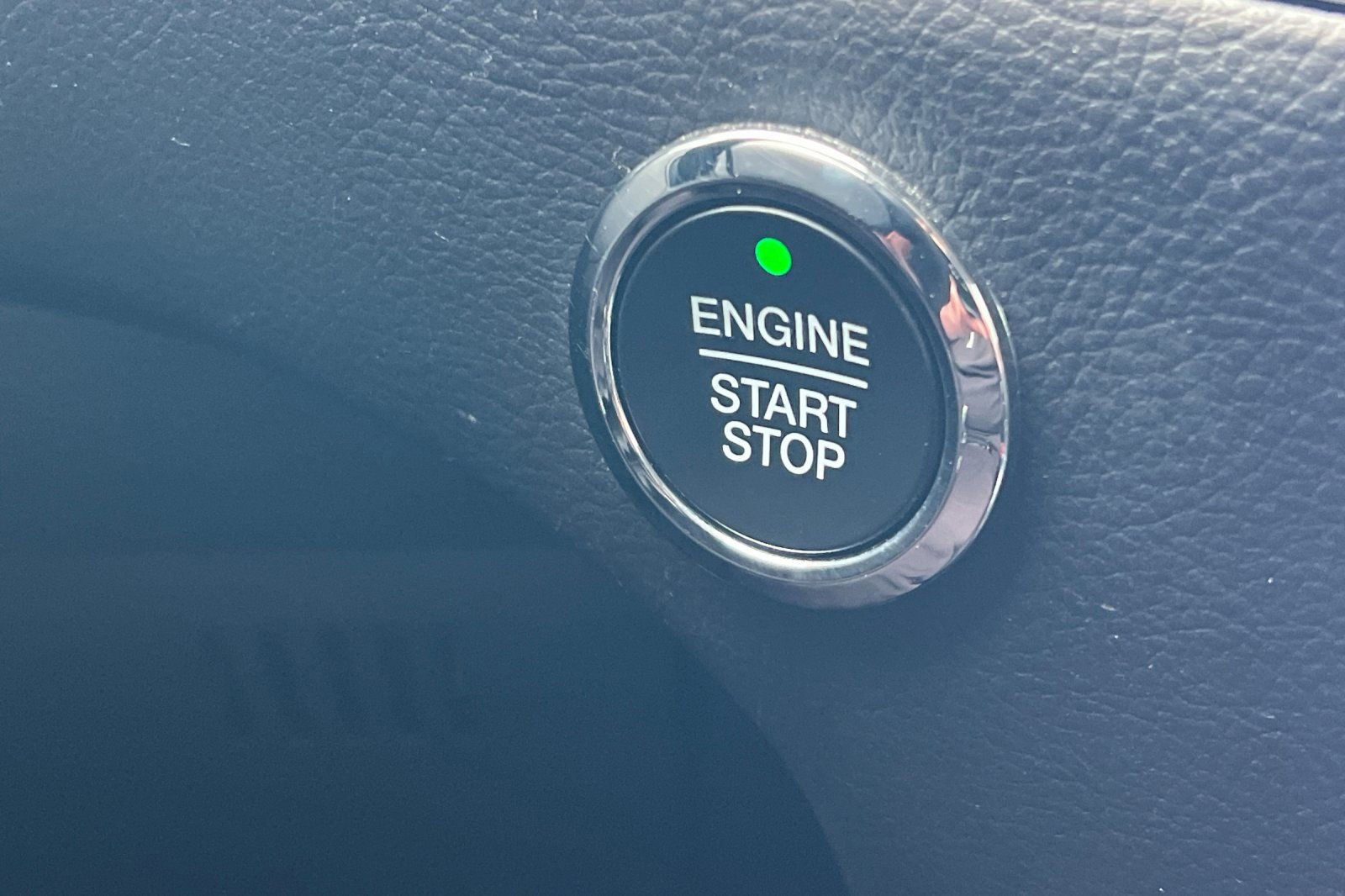 Used 2024 Ford Edge Titanium AWD/4WD image 20