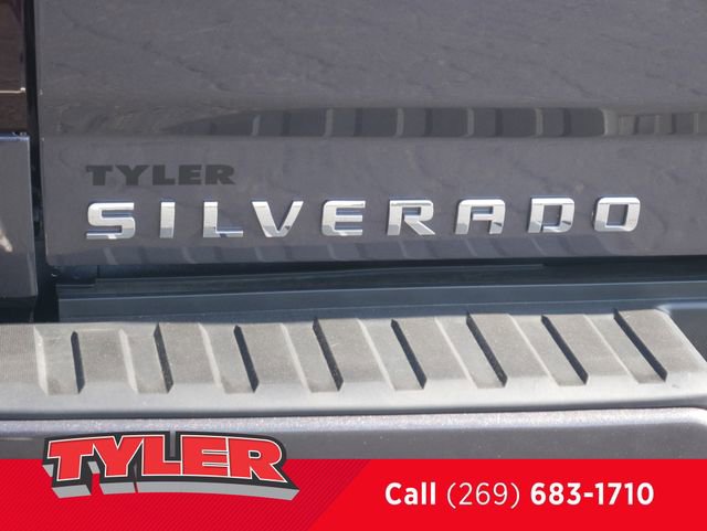 Used 2016 Chevrolet Silverado 1500 LT w/ All Star Edition AWD/4WD image 15