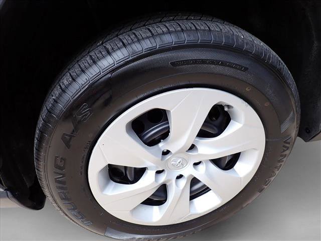 Used 2023 Toyota RAV4 LE image 7