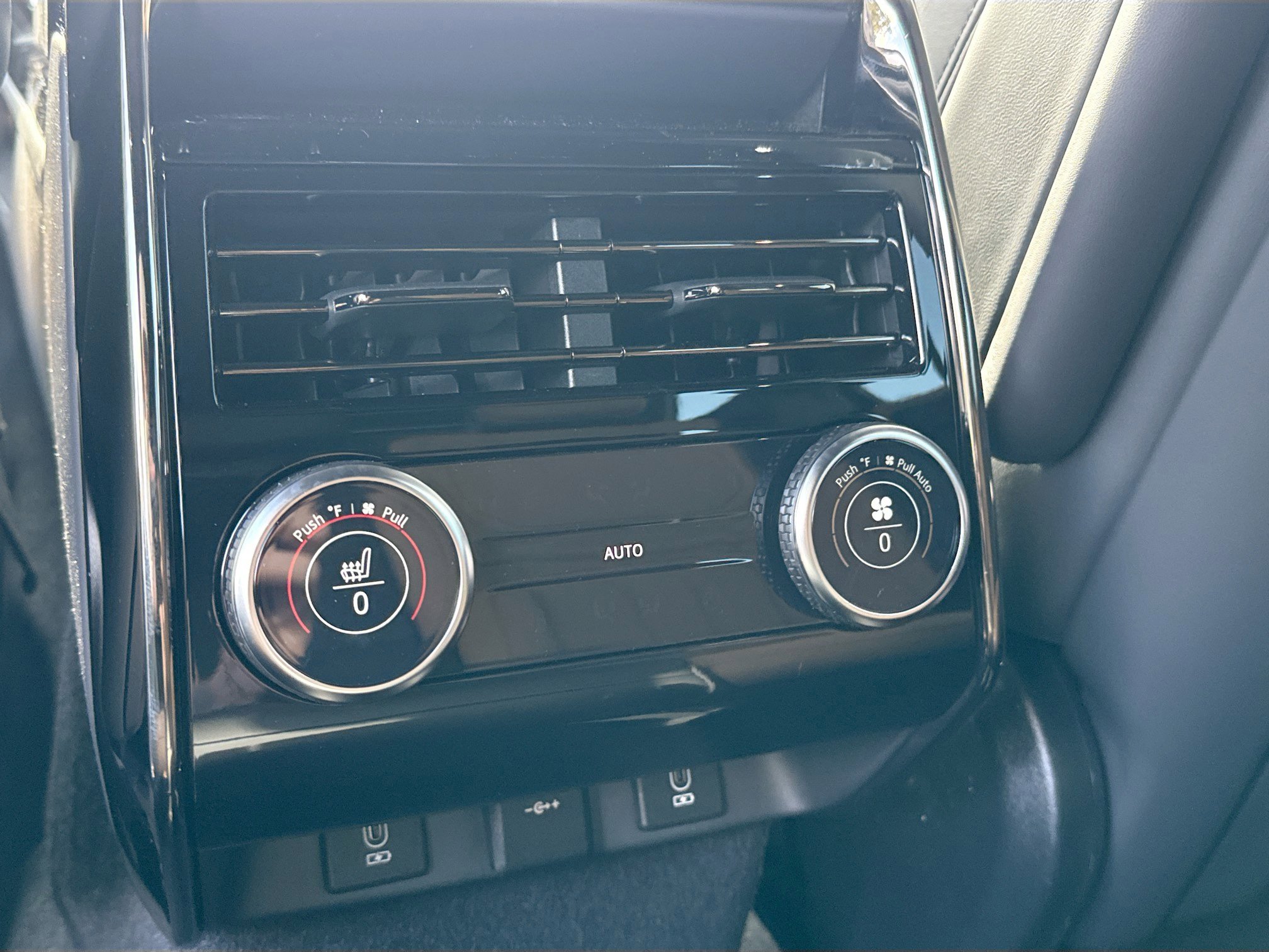 New 2026 Land Rover Range Rover Sport Dynamic SE image 20